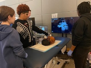 Biomed and LHS A/P students had the best time at the EVMS Anatomy Plus experience. Very grateful to attend this amazing field trip! <a href="/ScienceSPS/">SPS_STEM</a> <a href="/LHSCavs/">Lakeland High School</a>
