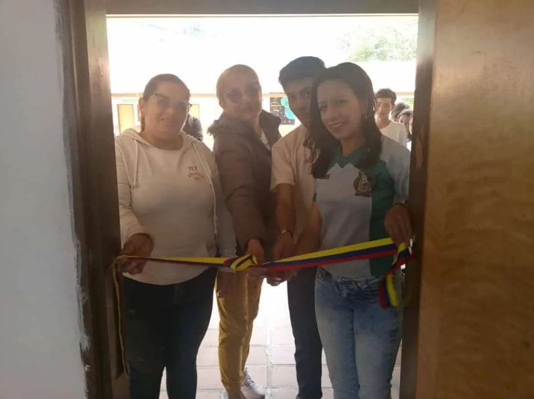 #DeInterés | En Mérida inauguran laboratorio de bioinsumos en Escuela Técnica Agropecuaria “Mesa Cerrada” Este espacio contribuirá a la promoción de prácticas agroecológicas en la región. Más información➡️tinyurl.com/yc8utars #CienciaParaLaVida