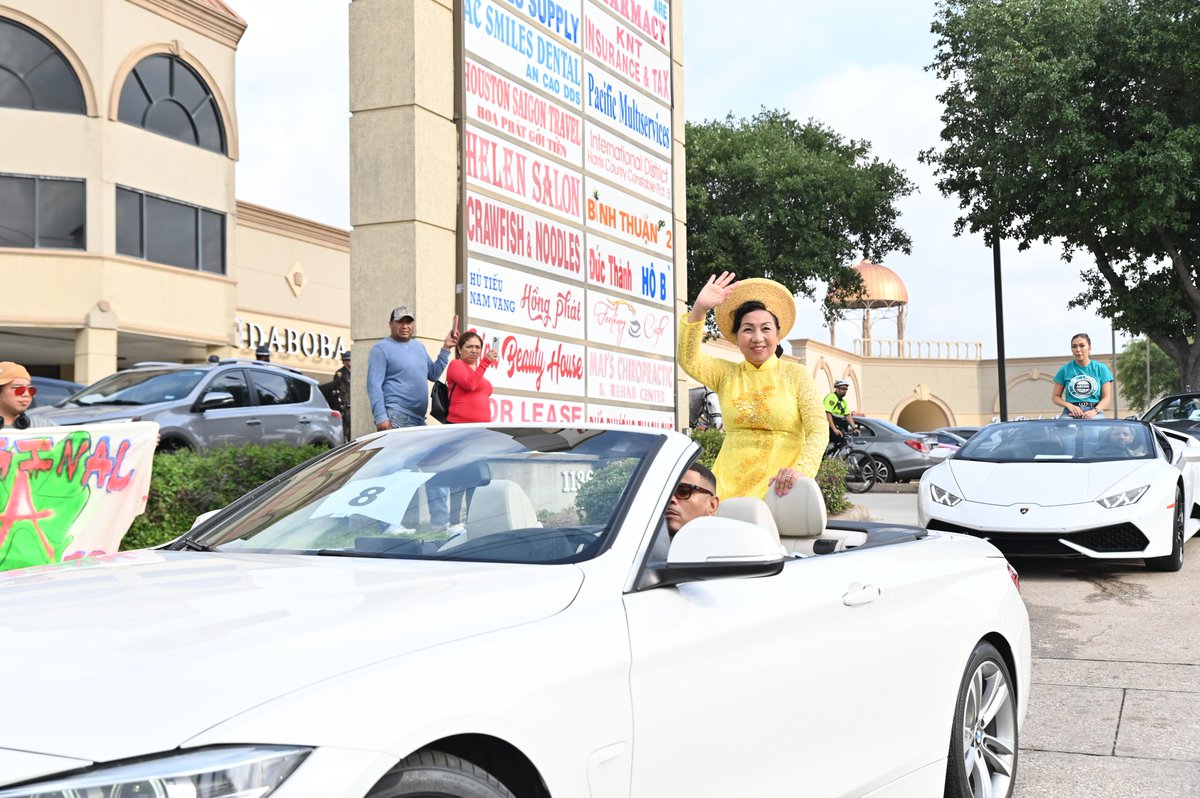 What a spectacular weekend it was at the Alief International Parade! A heartfelt thank you to all the organizers and participants who made it such a smashing success. #AliefParade #WeAreAlief