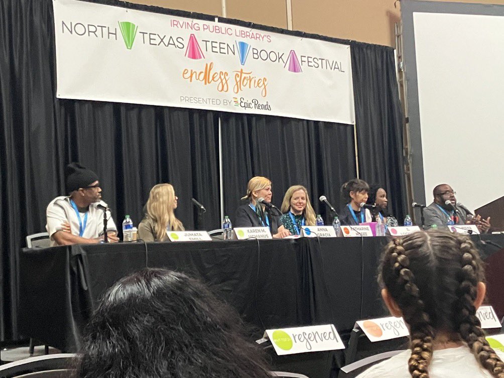 Here’s a pic of me moderating the As Seen On TikTok panel at #NTTBF24 and taking forever to get to the point 😅. Shoutout to @brownboywriting @writerkmc @elockhart #annagarcia @katharinemcgee and @AyanaGray for putting up with me.