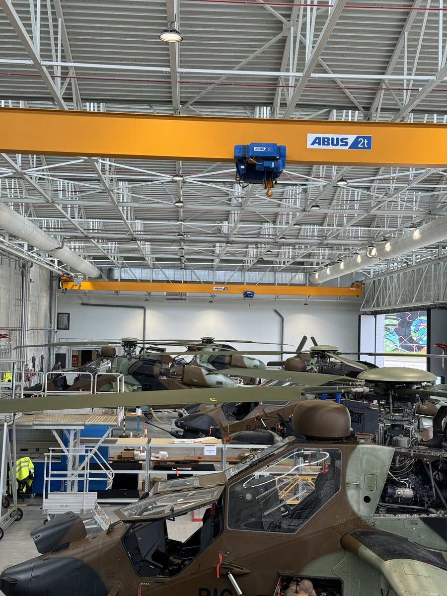 Chef de corps 9e RSAM tweet media