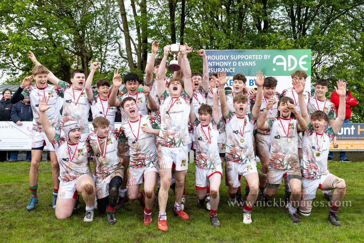 In yesterday’s @WarwickshireRFU U15 Cup Final, an exciting @broadstreetrfc side resisted a late rally by @SilhilliansRUFC to clinch the trophy with a 40-22 victory. @nextgenxv 📸 More at nickbimages.com