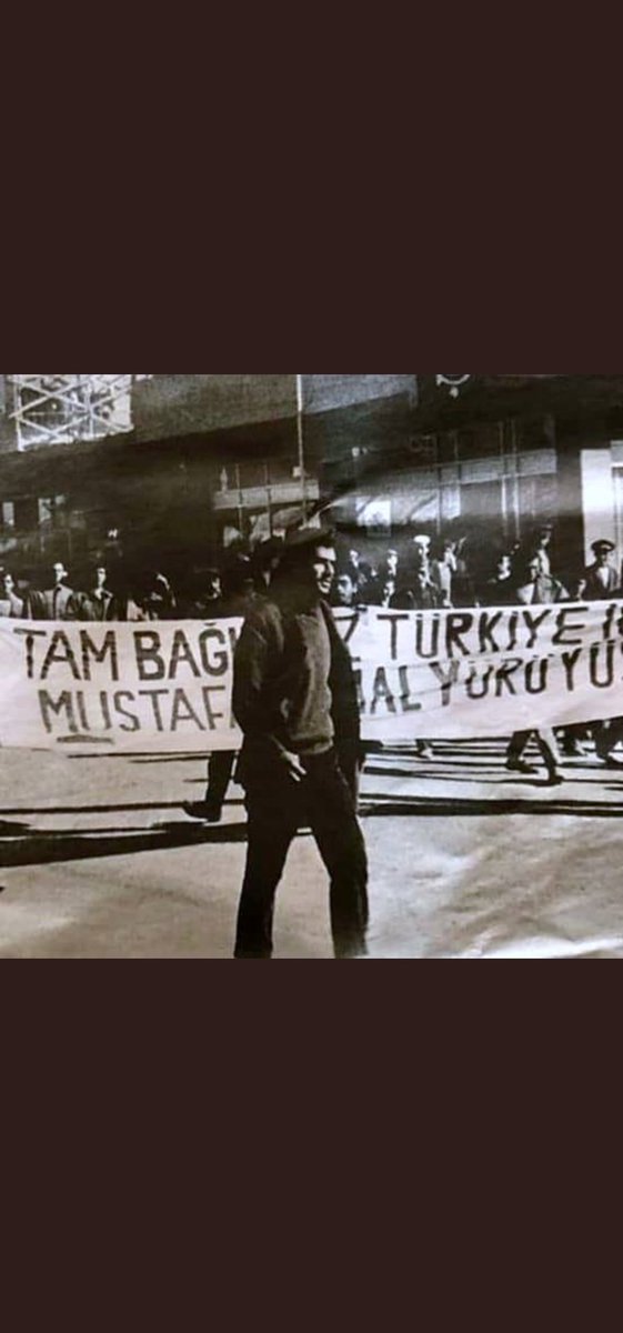 #SONDAKİKA CHP, 1 Mayıs'ta Taksim'e çıkma kararı aldı. CHP İstanbul İl Başkanı Özgür Çelik, 1 Mayıs İşçi Bayramı 'nda yurttaşları Taksim' e yürümek için Saraçhane 'ye davet etti ❗ Atatürk Ekrem İmamoğlu #DolarTL #istifaEtBakanTekin