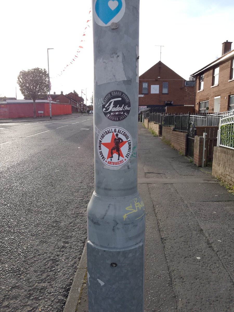 The Belfast Brigade has been out covering up some racist shite 👏