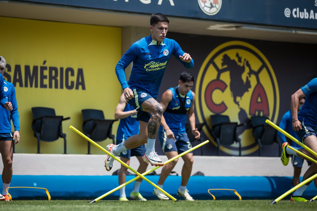 ClubAmerica tweet picture