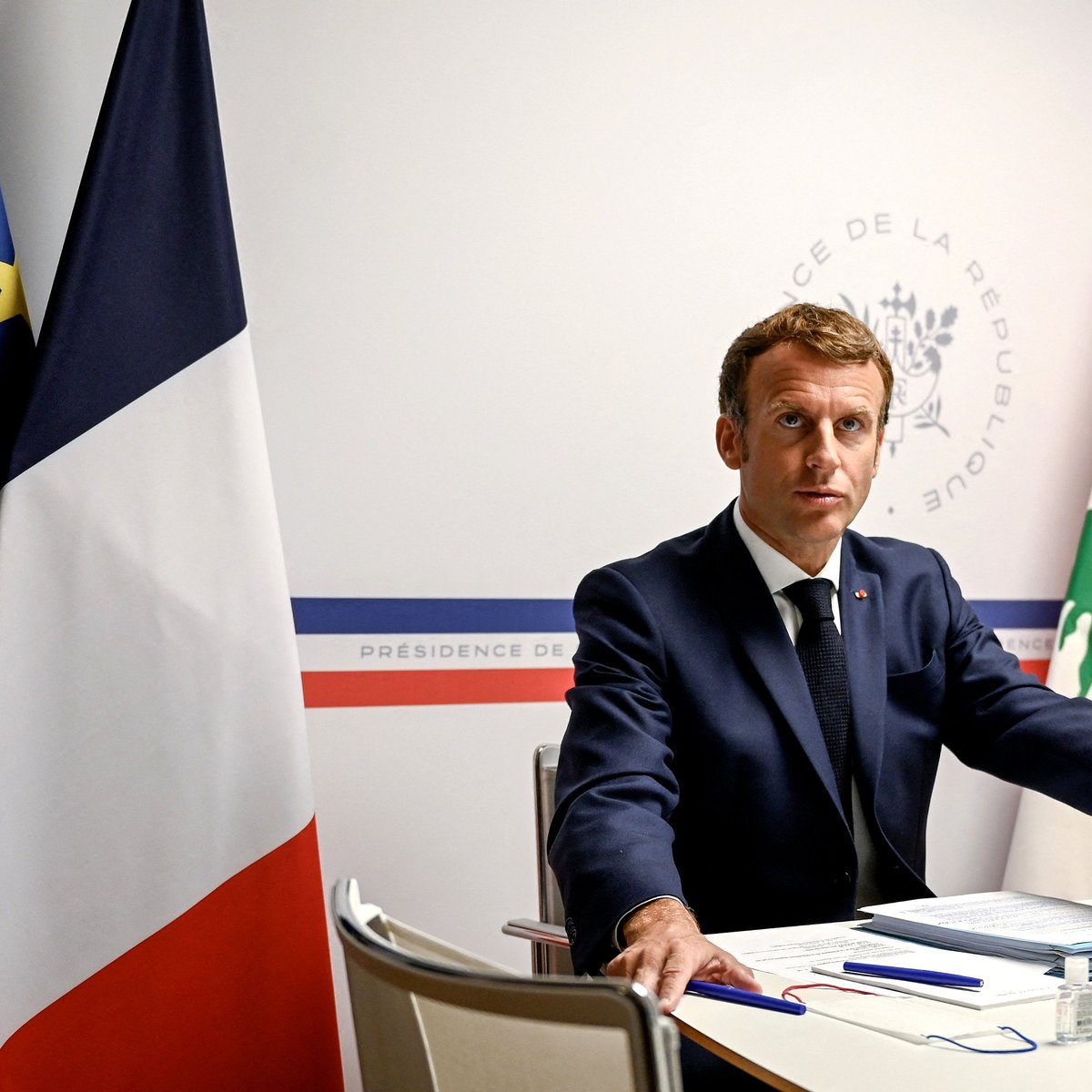 Selon Maghreb Intelligence, un deal inavouable se serait joué en 2020 entre le président Emmanuel Macron, Rodolphe Saadé patron CMA CGM, et l'organisation terroriste du Hezbollah.

'En visite au Liban au lendemain de l’explosion qui a dévasté le port de Beyrouth, le président…