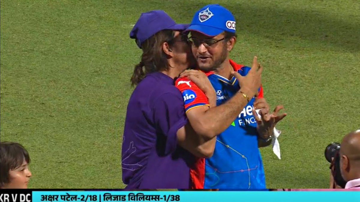 Shahrukh Khan kissed emotional Saurav Ganguly after DC lost the match against KKR at Eden Gardens |
. 
. 
#IPLonJioCinema #IPL2024 #RCBvsSRH #SRHvsRCB #CSKvsMI #KKRvsRR #ViratKohli𓃵 #DineshKarthik #GlennMaxwell #FafDuPlessis #KKRvsDC #DCvKKR #T20WorldCup #T20WC2024