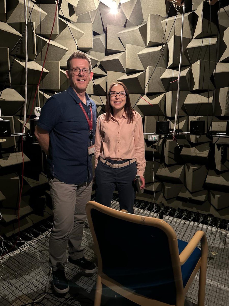 .@AuditoryNerves showed us around the UCL Ear Institute today, and talked to us about hearing loss in Alport Syndrome. Thanks for having us Dan!