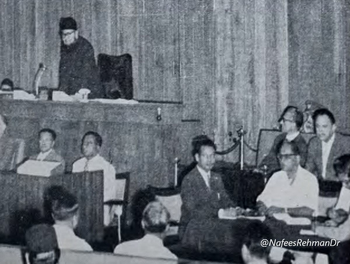 Rare and historical photo!

Molvi Tamiz-ud-Din and Gen. Ayub Khan in the National Assembly formed as a result of the elections held under the constitution of 1962. Molvi Tamiz-ud-Din was earlier the speaker of the Constituent Assembly that was dissolved in 1956, and he did all he
