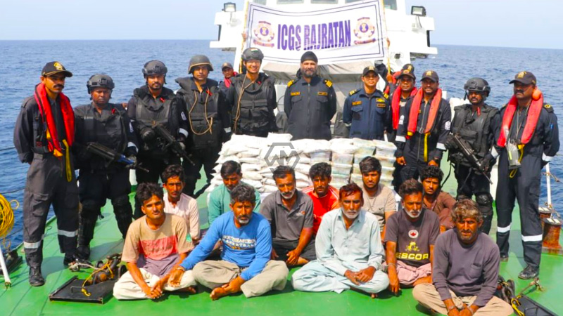 Indian Authorities Seized 86Kg of Heroin from a Pakistani Fishing Boat Learn More: worldmagzine.com/asia/indian-au… #CrimeNews #FishingNews #Indian #Harleynot #IronIndians @indian @IronIndianRider @KoolKila @BluntIndianGal @TrendVirat