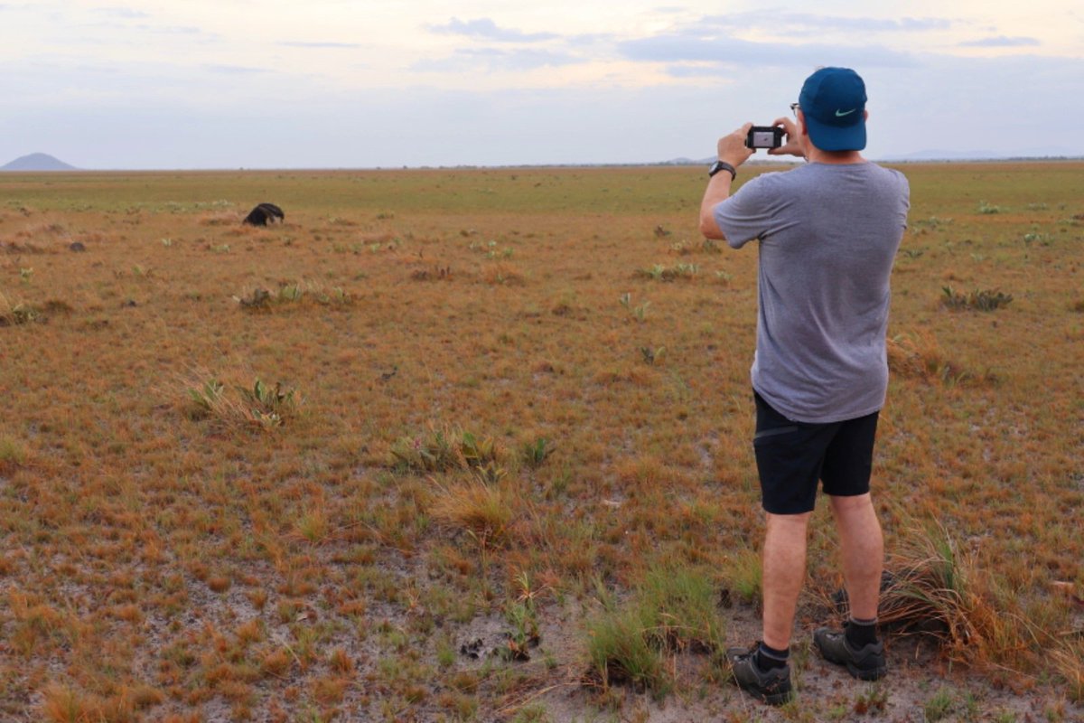 CanAmbGuyana's tweet photo. While in the #SouthRupununi 🇬🇾 with Compete Caribbean, the IDB & the UK, High Commissioner Berman took some time to enjoy the breath-taking views of Guyana’s savannahs!
Guyana is filled with beautiful scenery with enormous tourism potential.
#COMPETECaribbean #CanadainGuyana https://t.co/26SHiHmPWP