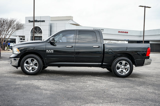 Don't miss this great deal! 

Pre-owned 2018 #RAM1500 Lone Star with only 55k miles! Featuring a powerful 3.6L V6 engine, rear-wheel drive, dual-zone A/C, LED lights, parking sensors, remote start, and more.

Check it out: bit.ly/3U33rIO