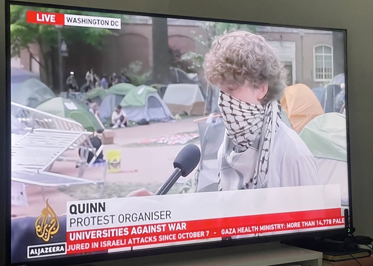 Even an American called “Quinn” is wearing a Kūfiyya — the battle for hearts and minds is won 🇵🇸 ✊