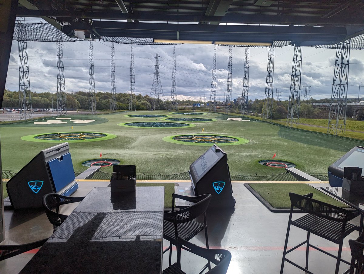 Great to catch up with Alexis and Johnny from Toptracer at <a href="/TopgolfUK/">Topgolf UK</a> Glasgow today. Some really wonderful technology developments being rolled out by their team. Many shared values and goals with <a href="/GolfAccessprogm/">Golf Access</a> so I'm excited to see if we can work in the future! #lovegolf