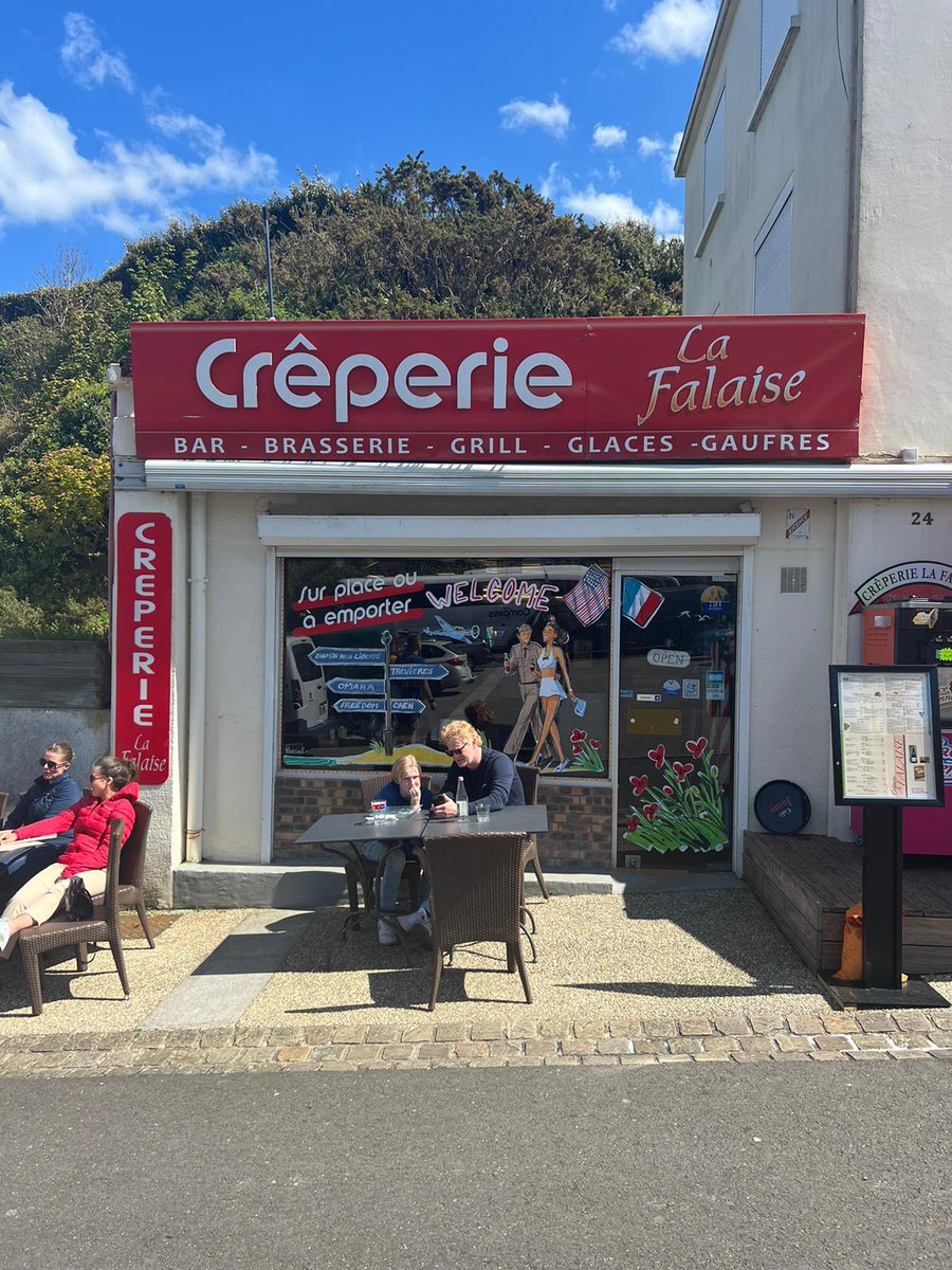 This cafe at Vierville Draw at Omaha Beach Normandy refused to serve my British Army soldiers today as “they are English”. An utter disgrace & I will NEVER EVER EVER take any of my tours there again.