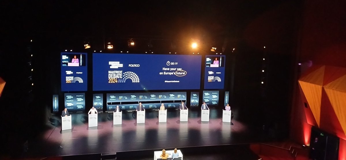 janssen_teun's tweet photo. For an hour, the EP candidates talk about EU democracy without providing any ideas on European democracy. Too afraid to propose treaty change, transnational lists or mobilising young people. Instead it's a referendum on VDL's second term, who isn't even running. #maastrichtdebate https://t.co/vc9B8mIuKM