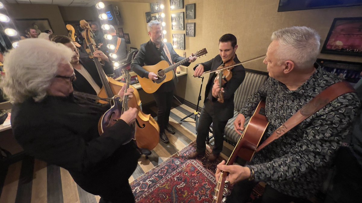 Ricky Skaggs tweet media