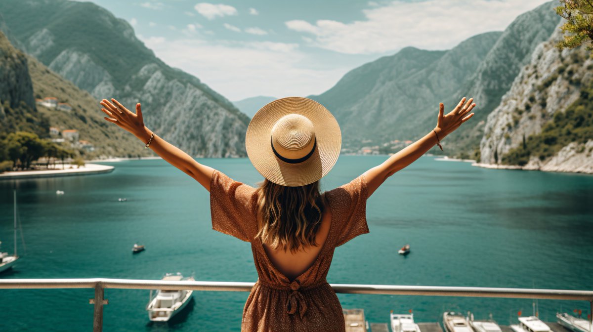 Hands up who's ready for a holiday?!🙌 Here's where you can fly to from your convenient local Airport this Spring/Summer...☀️ 🏝️ALGARVE ⛪LOURDES 🎉BIRMINGHAM ⚽MANCHESTER 🎡LONDON 🏴󠁧󠁢󠁳󠁣󠁴󠁿GLASGOW 👉cityofderryairport.com/destinations #CityofDerryAirport #FlyLocal #ChooseCoDA