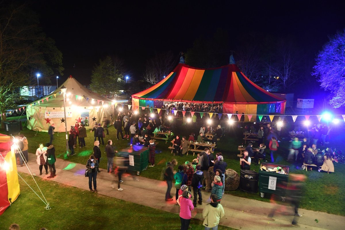 CambrianLine's tweet image. Get ready for a barrel of laughs this weekend at @machcomedyfestival 🤭 Starts this Friday 3rd May to Sunday 5th May 🎟️ Get your tickets now 📲 machcomedyfest.co.uk #Machynlleth #ComedyFestival #MidWales #VisitMidWales @transport_wales