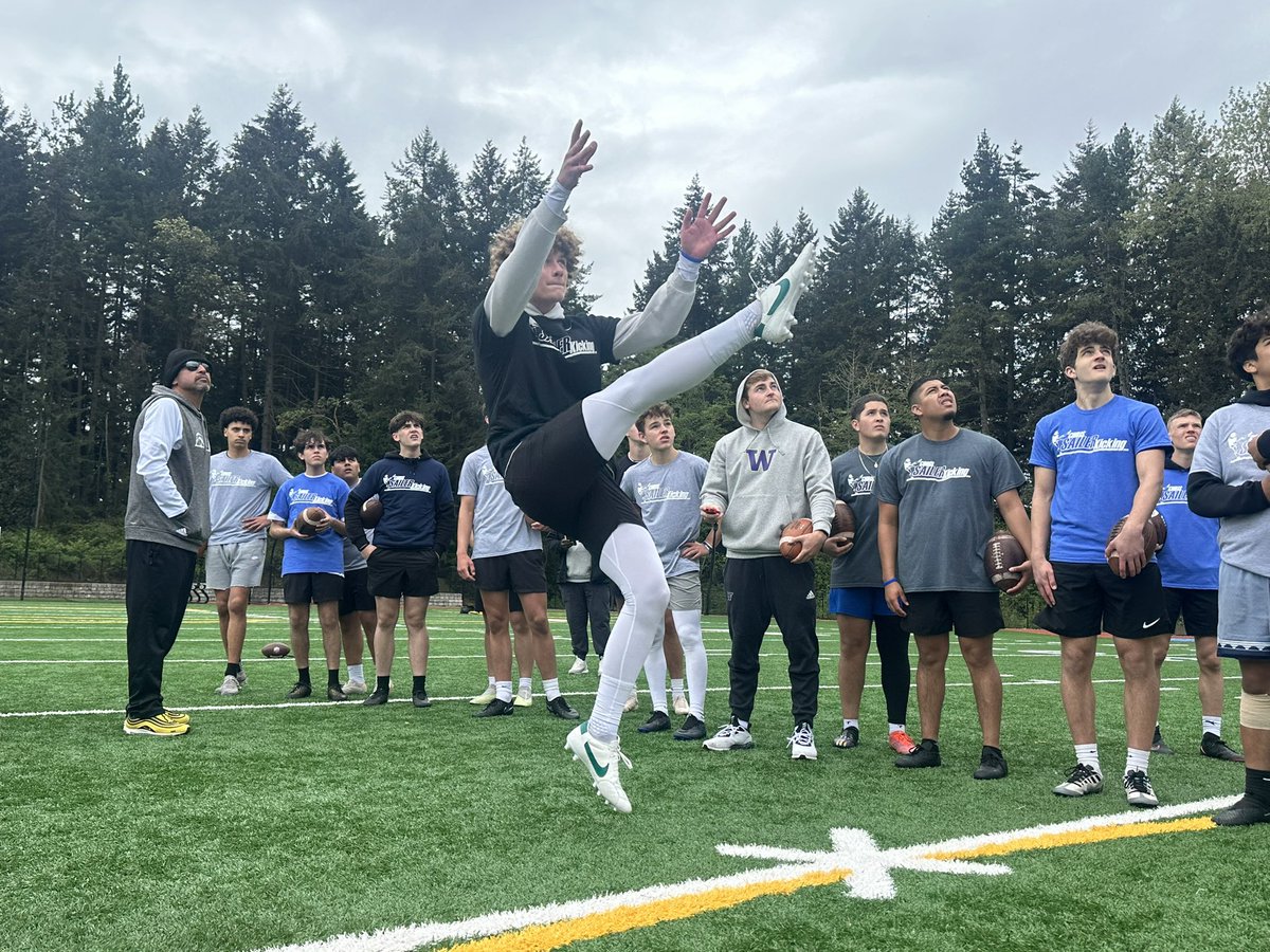 The Road to Vegas XLIV continued yesterday in Seattle, WA! Enjoy nearly 200 pictures from the camp now on the CSK Facebook pages. Another impressive group of athletes. #TeamSailer