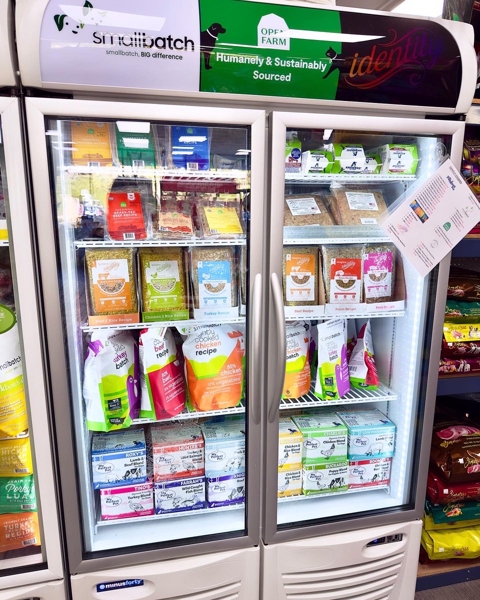 Shop gently cooked and raw pet food options at Hala’s Paws in Mission Viejo.