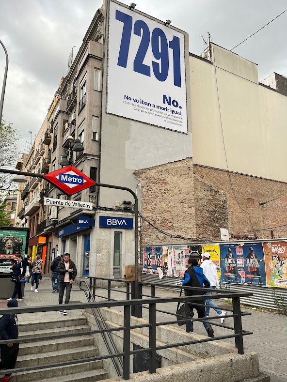 A la salida del metro de Puente de Vallecas.

7.291

No se iban a morir igual 👇