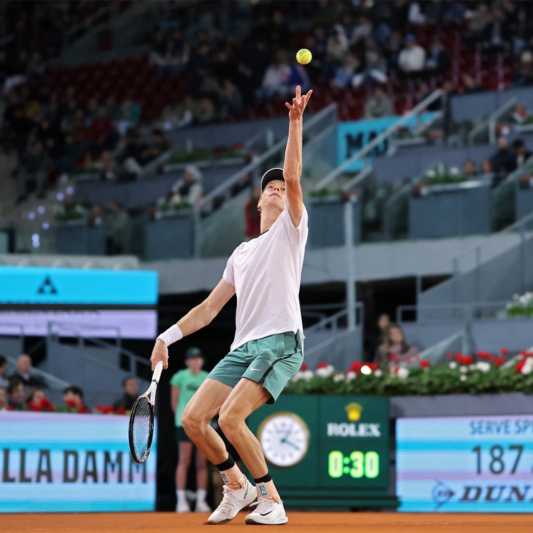 Top seed on 🔝 @janniksin clicks into gear to lead Pavel Kotov 6-2 @MutuaMadridOpen | #MMOPEN