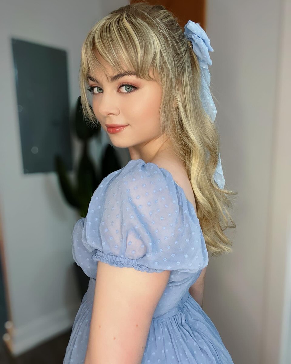 jessicatalystic's tweet photo. Wendy Darling vibes 💙 https://t.co/CCggprOcbl