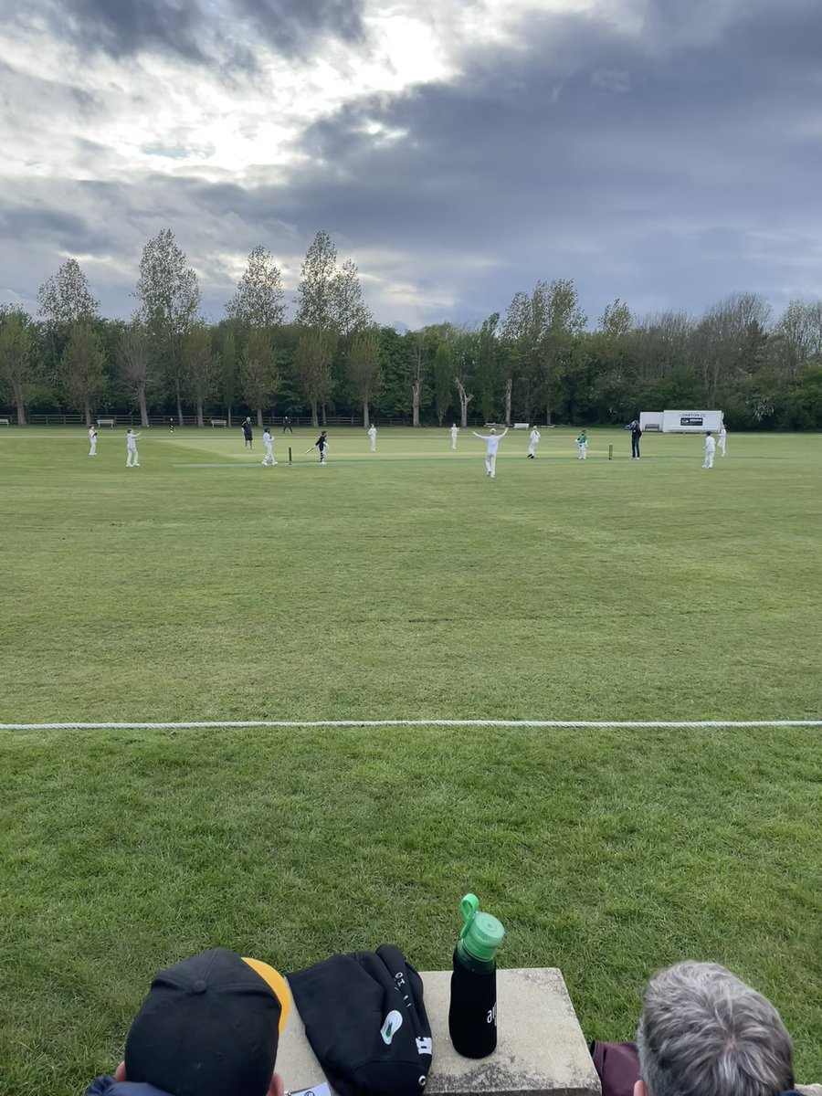 And we’re underway for the season 🙌 thanks to <a href="/dartoncc/">Darton Cricket Club</a> for hosting <a href="/CawthorneCC/">Cawthorne Cricket Club</a> U11 Emeralds for a friendly after the league games got postponed. Great to have the juniors in their natural environment!! #juniorcricket