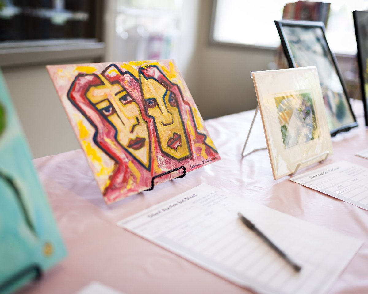 Celebrating creativity & wellness at Reginald Chavez Elementary! 🎨🚴‍♂️ Recent Family Art & Fitness night brought community together for fun & connection. Special thanks to art teacher Rebecca Kram for organizing this fantastic event!