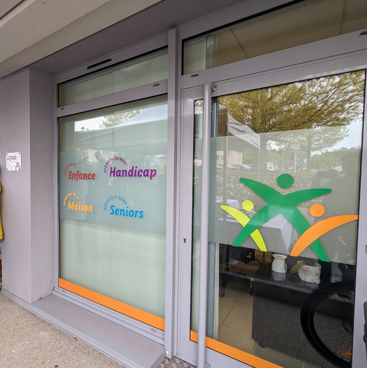 fbenoit74's tweet photo. Inauguration des nouveaux locaux de l’#ADMR Viry/ Vuache.

L’occasion de remercier Anne Marie Bussat, Présidente de l’association, l’ensemble des bénévoles, ainsi que l’ensemble des 23 employés qui travaillent au maintien à domicile des bénéficiaires. https://t.co/gzDLFG2PwY