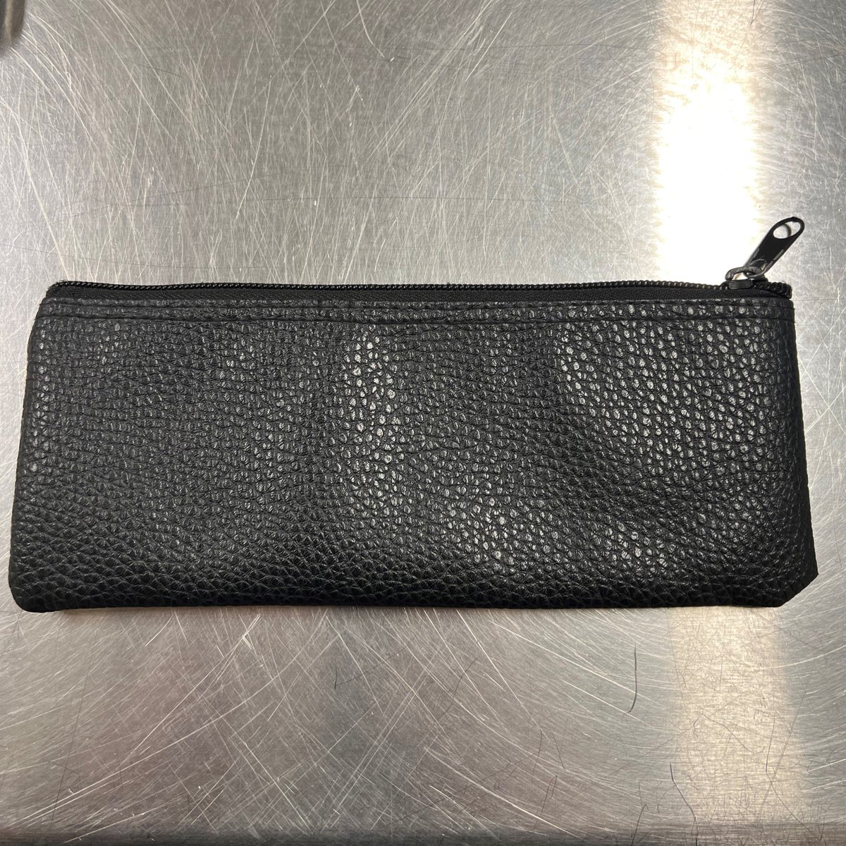 Hey #NorthVan, does this wallet belong to you? It was found and turned in to our front counter by a good Samaritan this past weekend containing a large sum of cash. If it's yours, we’ll need you to tell us the amount of money contained, the denominations, the currencies, and a…