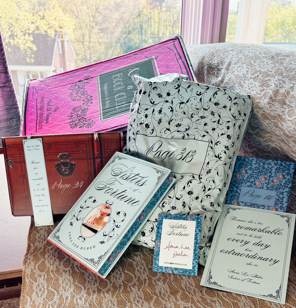 ❓Am I the only one that goes crazy for subscription boxes that have surprise gifts? 

I love @onceuponabookclubbox because they have great books and the coolest, most practical gifts.

onceuponabookclub.com/?sca_ref=47816…

Code BOOKAMEME  = 10% off

#onceuponabookclub 
#books #bookishgifts