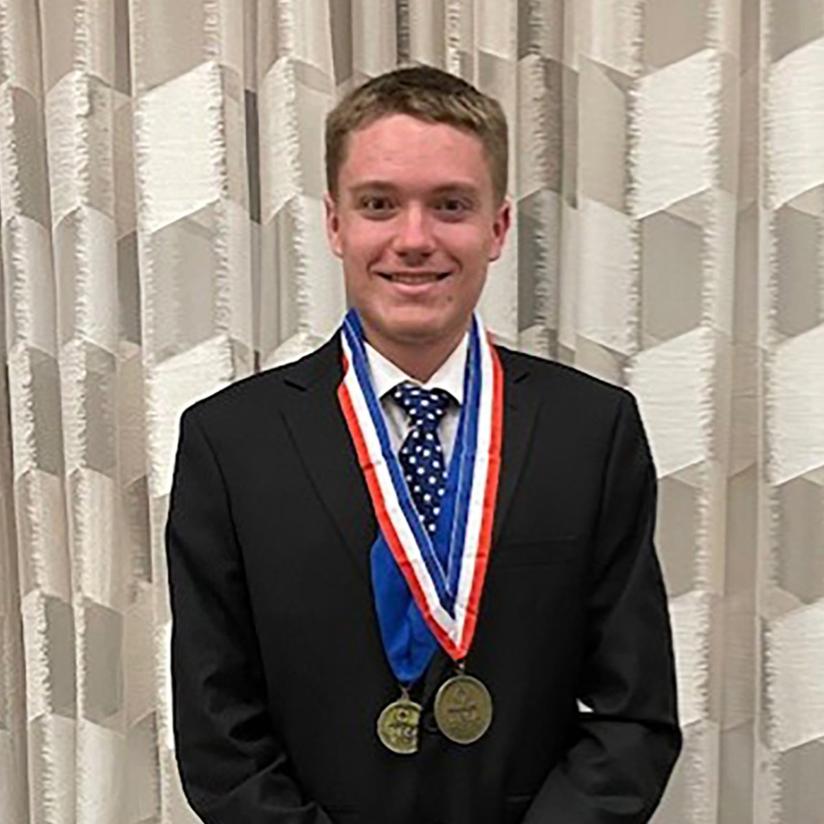 Conner Lea, of the Collegiate DECA student club, received a top qualifier medal at the International Career Development Conference (ICDC) in Austin, Texas and went on to compete in the final round of the competition. Congratulations, Conner! 🎉 #TheDeltaWay