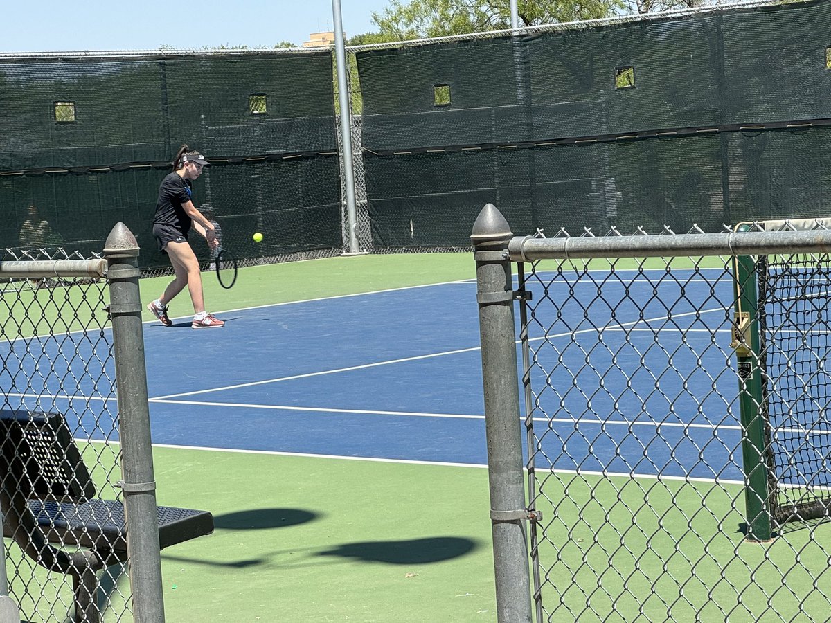 Abigail Mata is about to start her second match against number 1 seeded Snyder ! 🤍💙