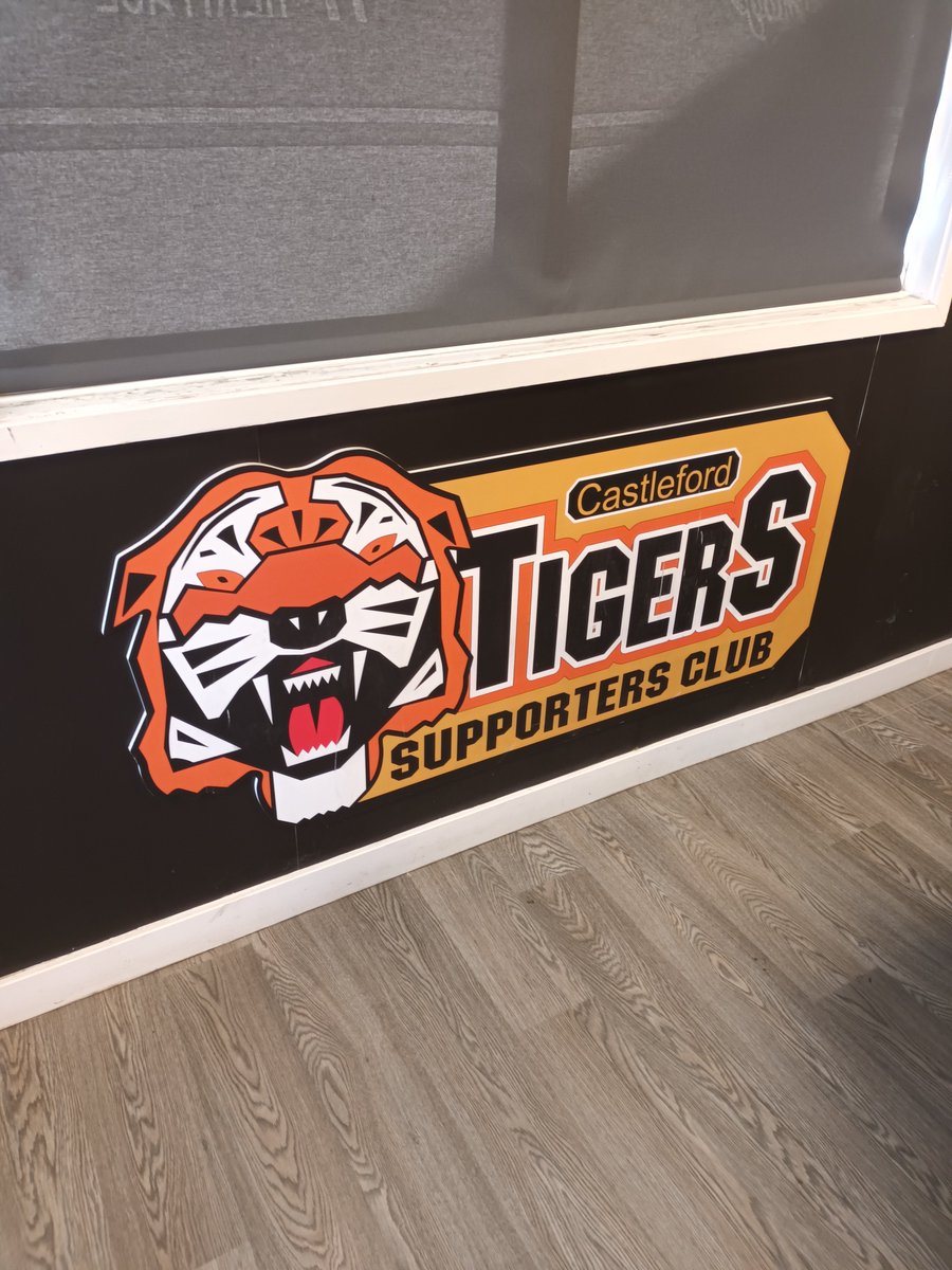Paulctsc's tweet photo. @JackBroadbent13 @CTSC2 Thank you for your time at the @CTRLFC and your support of the @CTSC2 We wish you all the very best for your future career.
Always welcome in the Legends Lounge for a pint. #COYF #CTSC20 https://t.co/m6g17F76o7