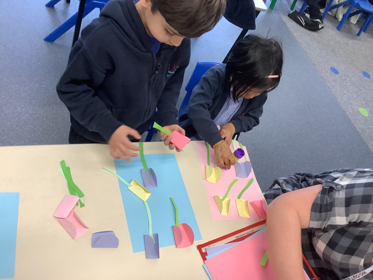 Another great Art Club session this week! We loved creating paper structure tulips! 🌷 We can’t wait for next week. 🎨🖌️🖼️