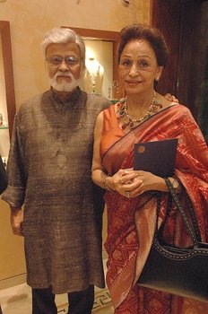 Grieved to hear the sad demise of #KiranGujral wife of late #PadamVibhushan #SatishGujral, world acclaimed artist, architect of post independence era. She will be remembered as the lady behind the legacy & maestro of Satish Gujral's Muse & love of his life,the eternal fame RIP 🙏