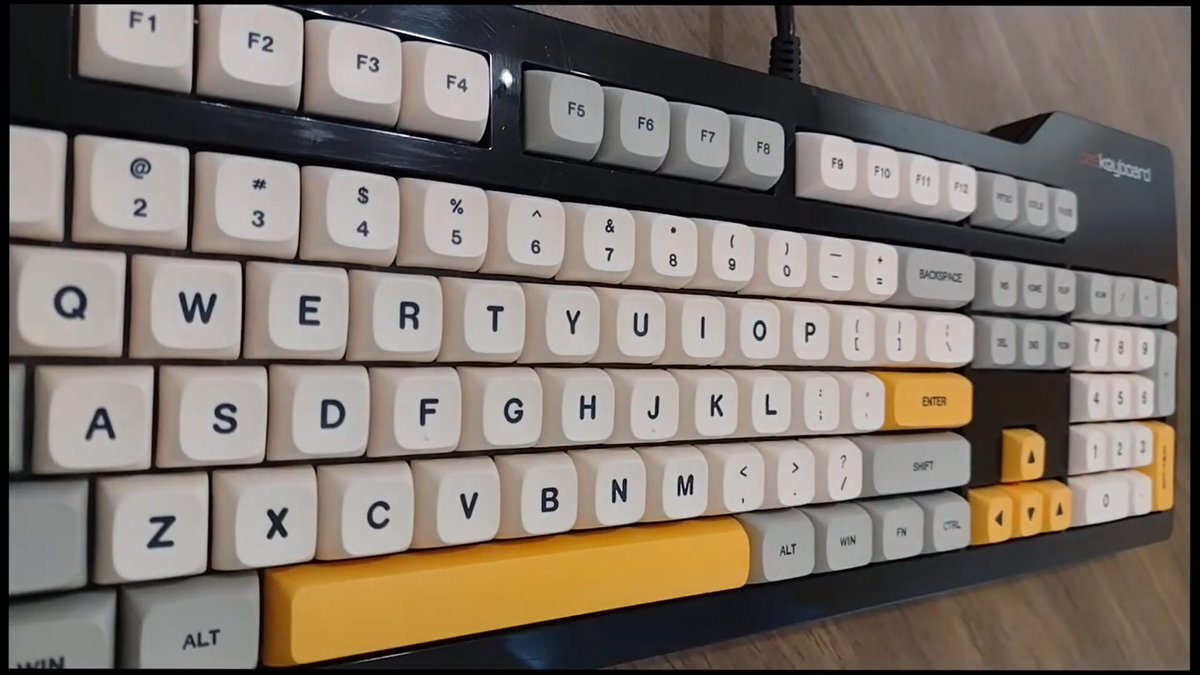 This 10-year-old Das Keyboard Model S Pro received a new look with its spring cleaning by YouTuber JEREMY-vf1ej. Share your mods with the DK community here: linktr.ee/daskeyboard 

#ModMonday #MechanicalKeyboard #Keyboard #KeyboardCleaning