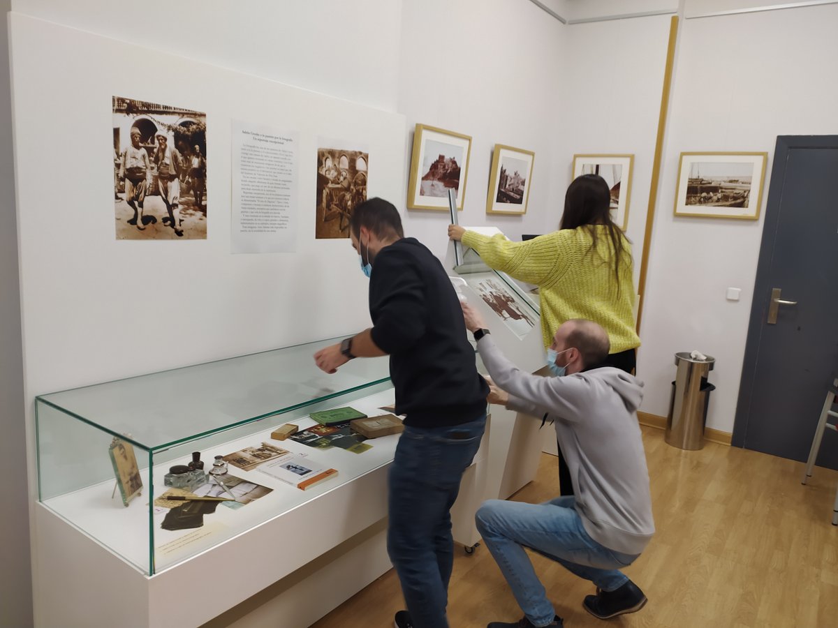 asalben's tweet photo. 📸👉ABIERTO EL PLAZO DE PREINSCRIPCIÓN - MASTER OFICIAL EN DOCUMENTACIÓN FOTOGRAFICA (UCM)  Recuperación, tratamiento y difusión de fondos y colecciones fotográficas 
🗓️Del 22 ABRIL - 22 MAYO 
Más información: https://t.co/6ttcr87OOn
Proceso de Admisión: https://t.co/R62CnL8Ueg https://t.co/0MpXPxQKp1