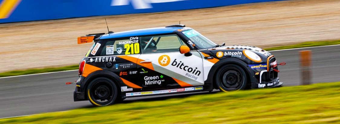 🏁 Tough starts fuel great comebacks! The MINI Challenge may have thrown a curveball, but we're all revved up for what’s to come. 🌱 @Greenminingdao stands with @bitcoin_racing, ready to conquer the next 18 races! Go team! 💪 #TeamSpirit #GreenMining #RaceToTheFuture