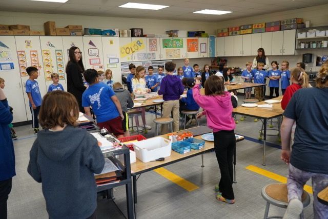dist57's tweet photo. Our @westbrook_d57 1st-grade students took a special trip today! 🚌 They visited the elementary school they'll be attending next year! 🏫 ❤️ @fairview_d57 and @lionspark_d57 2nd graders gave these 1st graders the royal treatment! #D57EveryStudentEveryDay #2ndGradersRock https://t.co/8UfT5tF5u1
