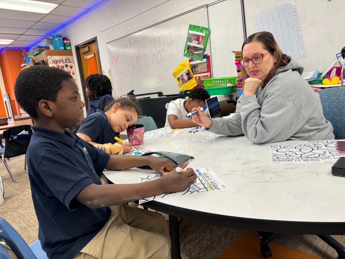 Smiling faces in the second grade classroom today. 😁 Making learning fun is an integral piece to our approach within the classroom. We believe school should be a place that kids WANT to go.

#jacksoncharter #jacksoncharterschool #rockfordschools #rockfordil #rockford