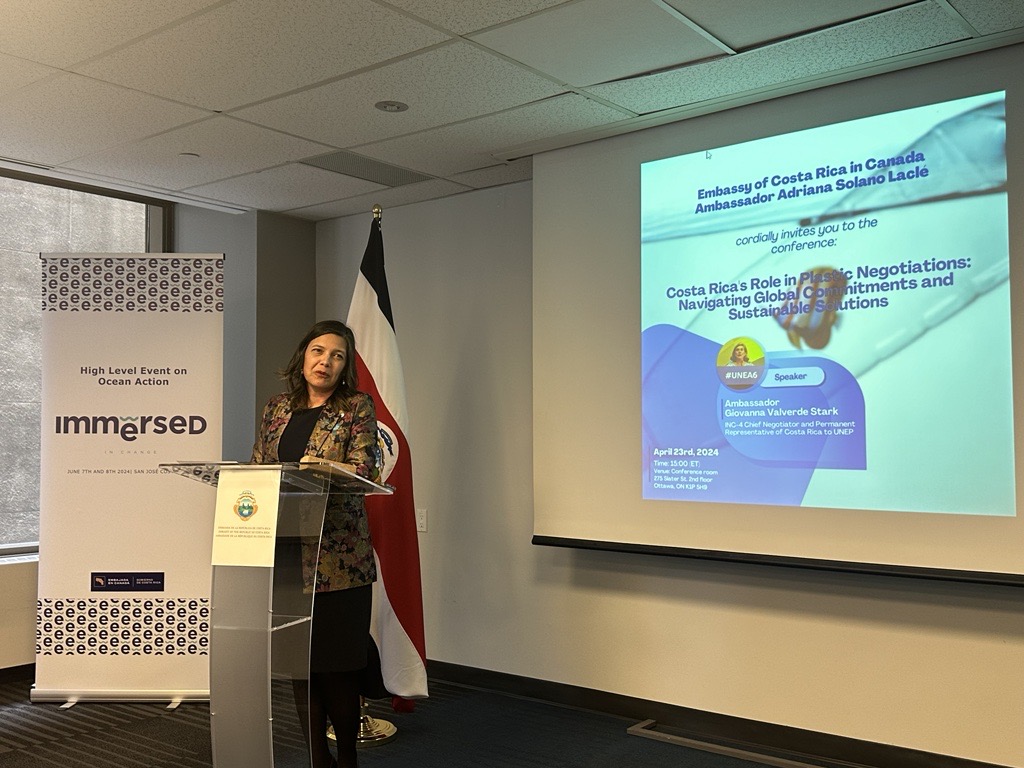 The Embassy of Costa Rica in Canada organized a conference on Costa Rica's role in the plastic negotiations (INC-4) & its experience in multilateral negotiation processes in defense of the #environment, protection of #biodiversity & the fight against #ClimateChange @CRcancilleria