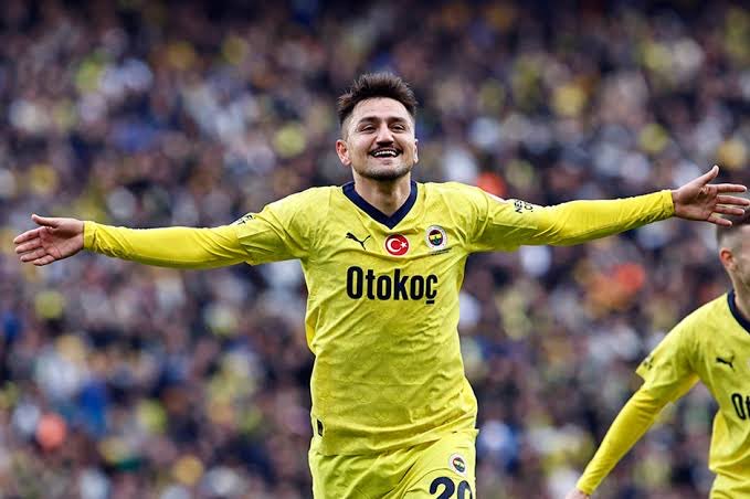 🇮🇹 'Serie A takımlarından Frosinone, Cengiz Ünder için Fenerbahçe'nin kapısını sezon sonu çalmaya hazırlanıyor.' 🔗 Ajansspor