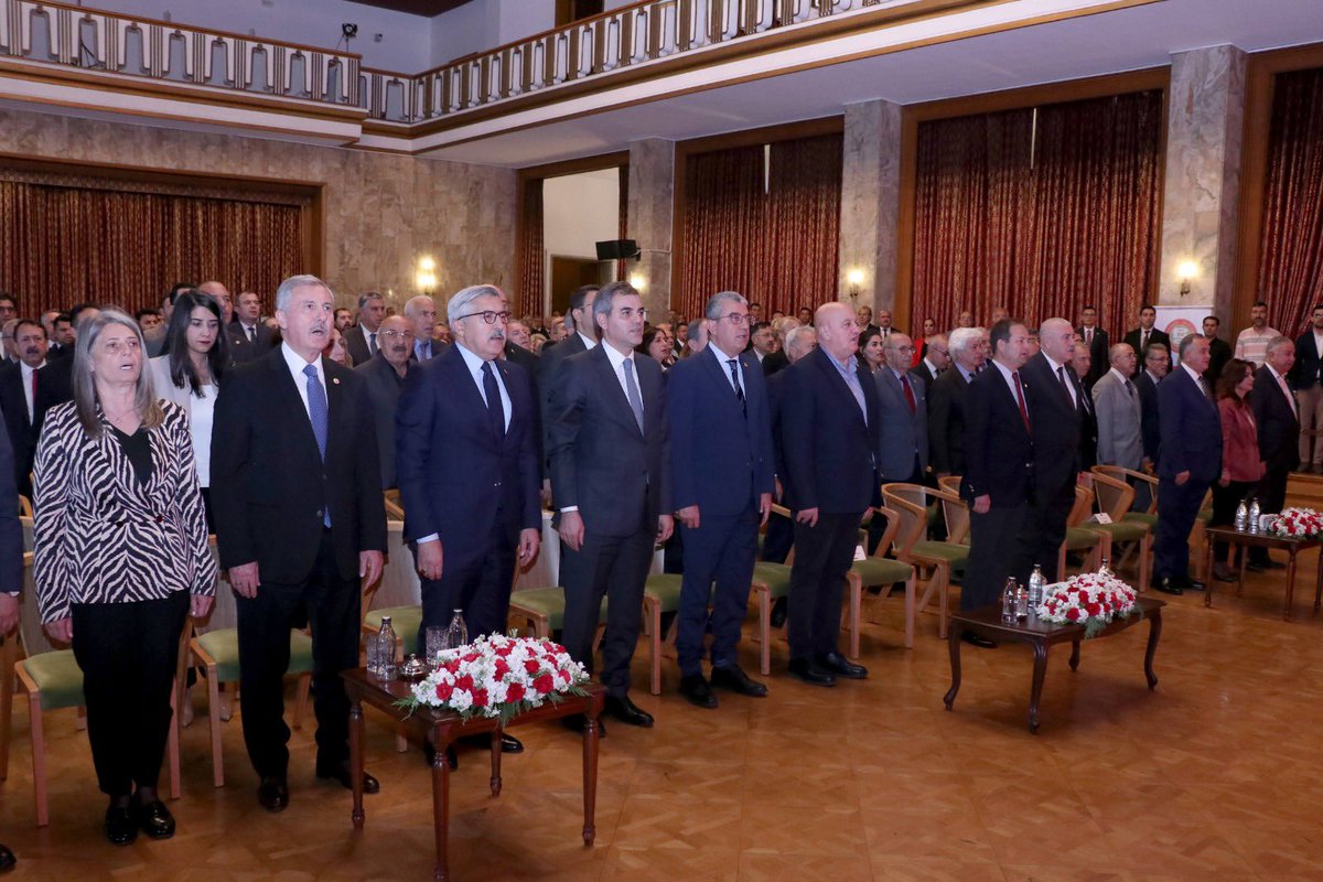 Türkiye’nin 104 yıllık parlamento deneyiminin 60 yılına tanıklık eden Türkiye Parlamento Muhabirleri Derneği’nin 60 ıncı Kuruluş Yıldönümü Kutlama Programı’na katıldık. Meclisin gecesini gündüzünü birlikte paylaştığımız basın emekçilerinin günü kutlu olsun..