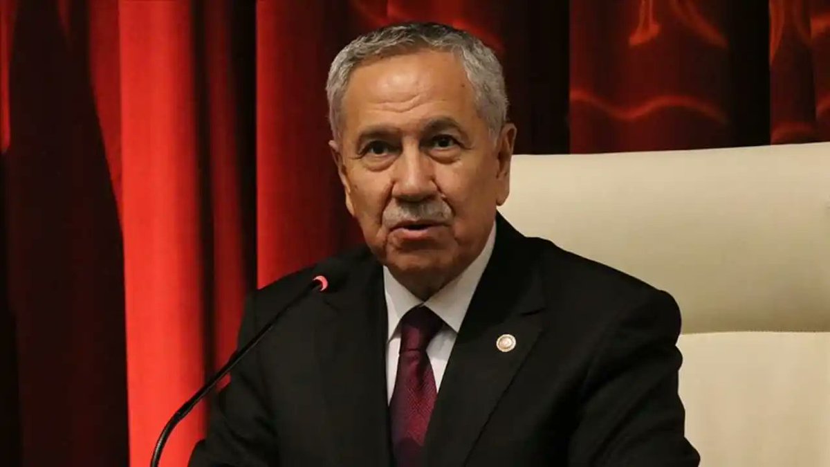 Bülent Arınç, Özgür Özel’i övdü AK Parti’ye hayıflandı: Hayatım boyunca unutmam… politikyol.com/bulent-arinc-o…