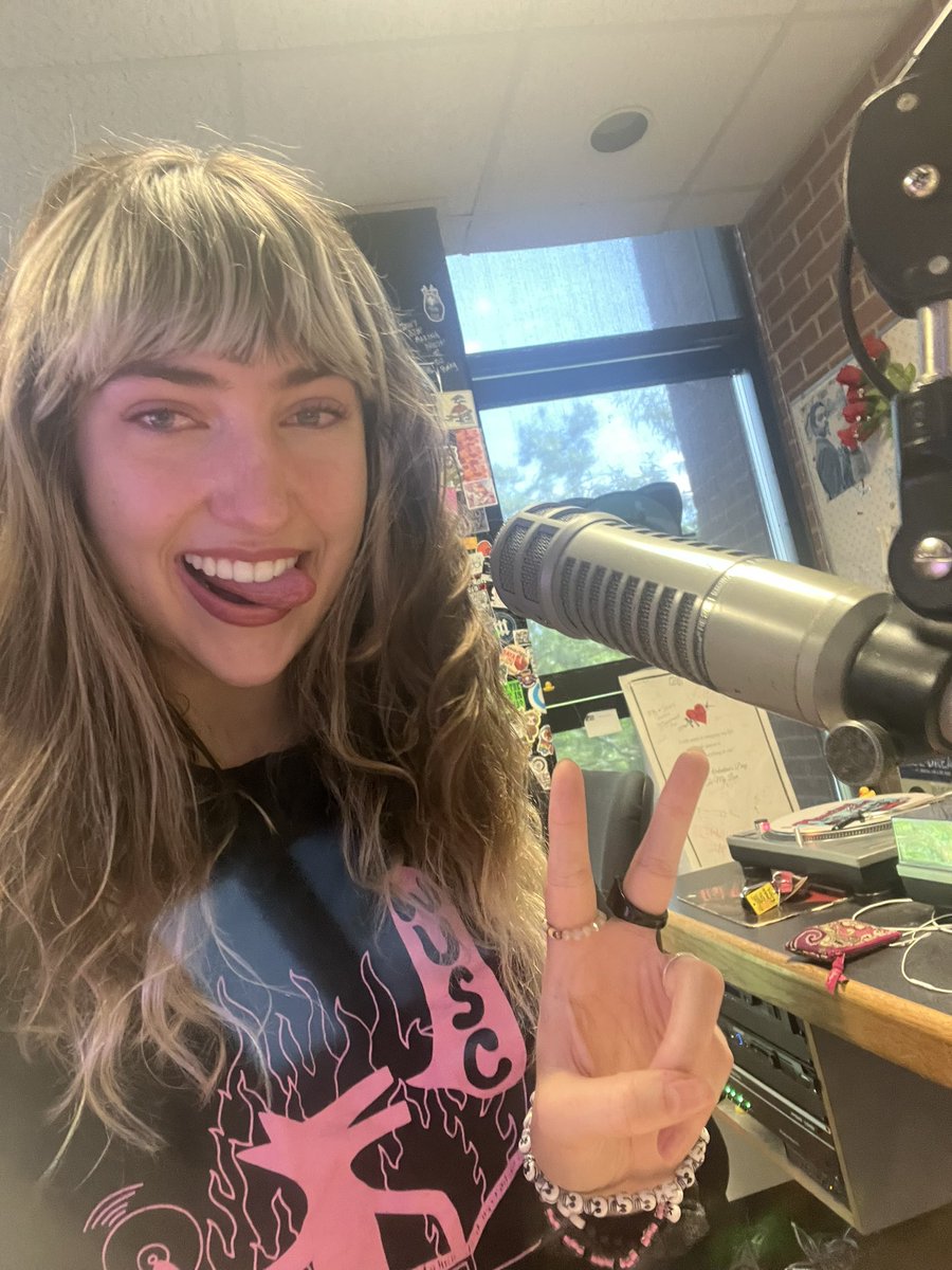 olive Arden ~ Unlimited breadHits tweet media