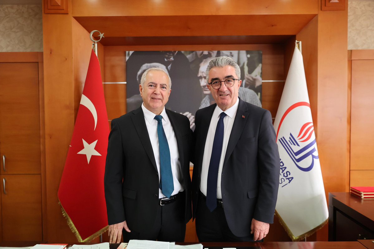 📌Hayırlı Olsun Ziyaretleri

İş İnsanı Sn. Orhan Ülker’i belediyemizde ağırladık. 

Nazik ziyaretleri ve güzel temennileri için teşekkür ediyor, çalışmalarında başarılar diliyoruz.