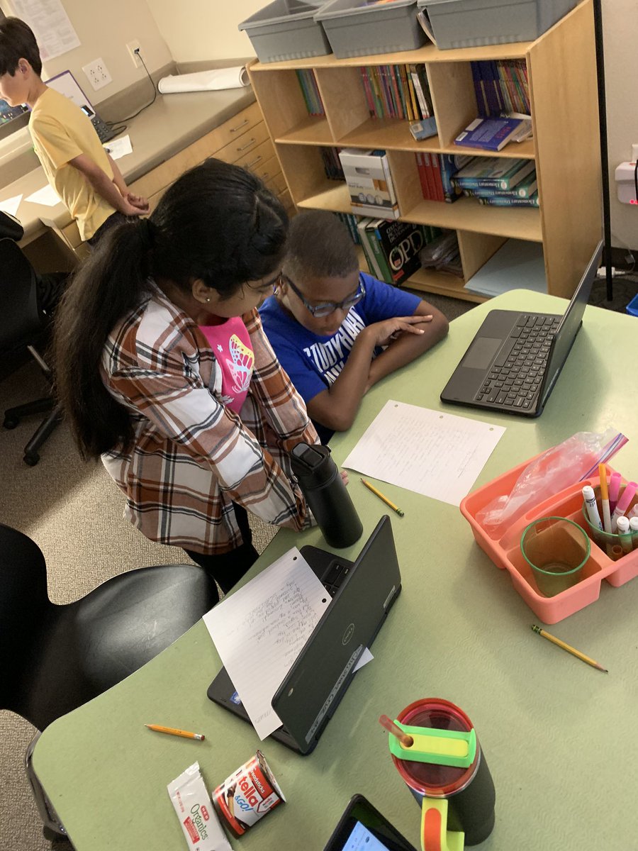 Poem in a Pocket Day with the poets! #leadreed <a href="/Reed_Elem/">Reed_Elem</a>